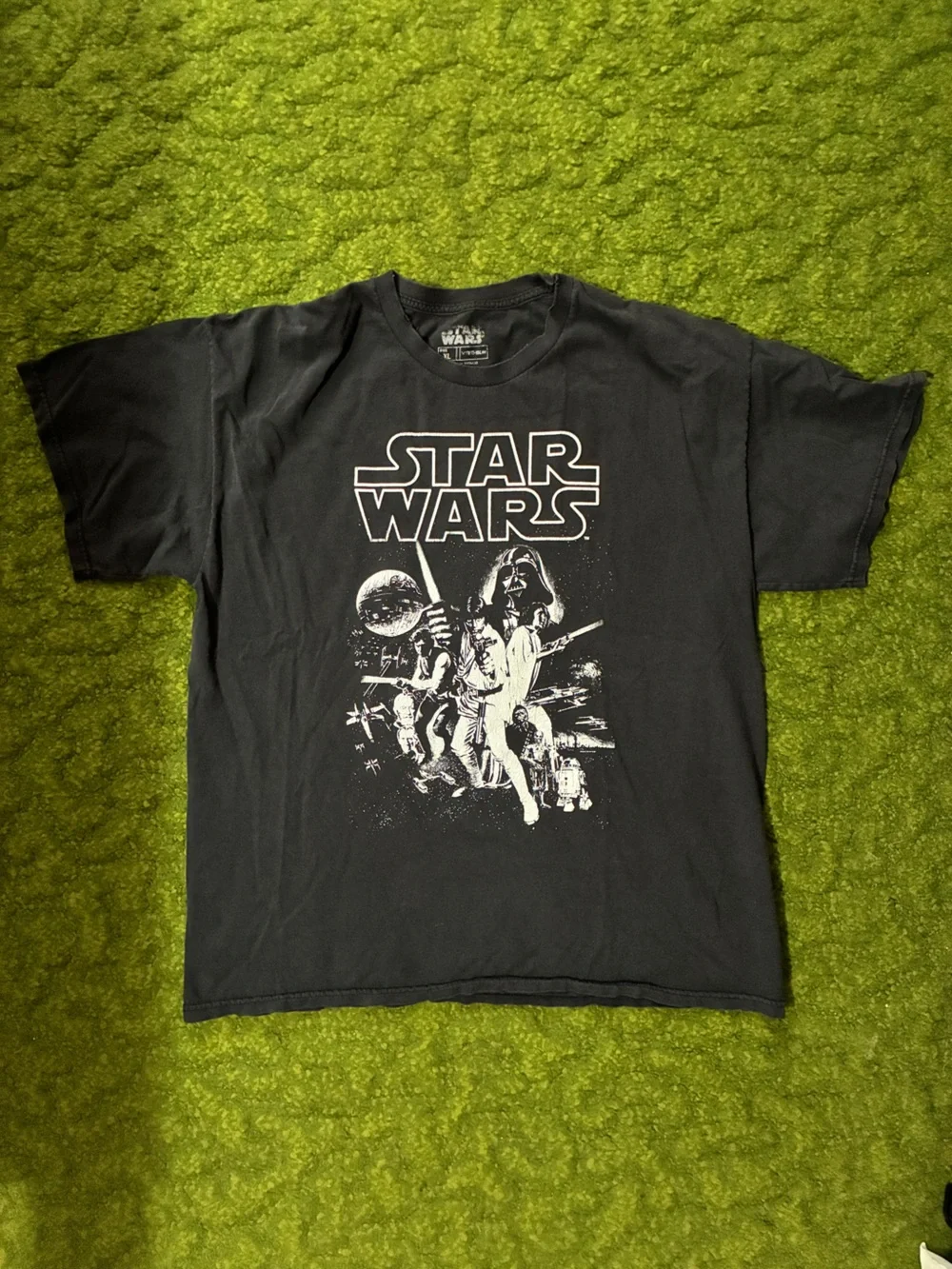 Star Wars Black Graphic Tee - Picture 4 of 8